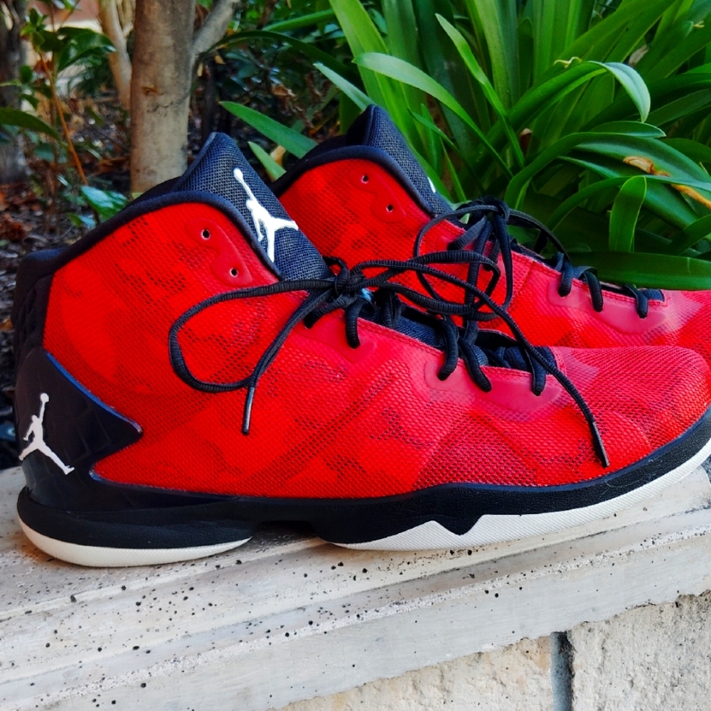 Jordan Superfly ♥️ Red ♥️ Camo ♥️ On Black!